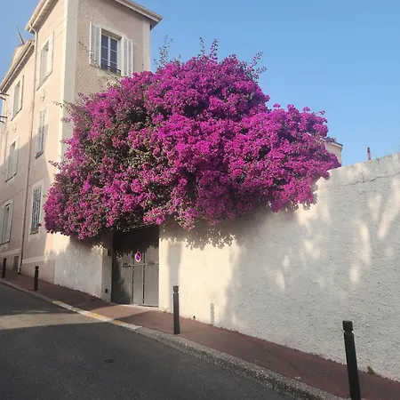De La Roche - Spacieux Bourgeois Daire
